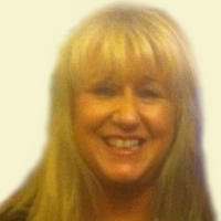 Karen StallardTHE FACE IRONING LADY